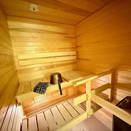 Διαμέρισμα 33m2 Sauna Wifi Parkkipaikka Κούουσαμο